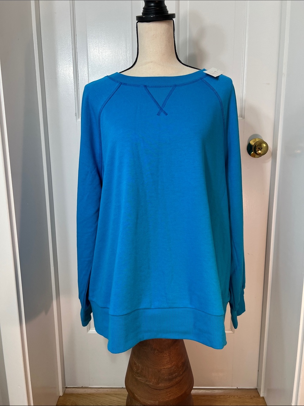 NEW LIVI by Lane Bryant French Terry Crew-Neck Sweatshirt Vibrant Blue, Sz 18/20 - Picture 3 of 7